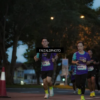 Runner Photo 8326412