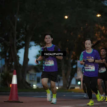 Runner Photo 8326421