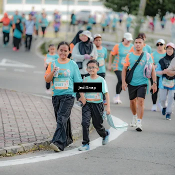 Runner Photo 8326437
