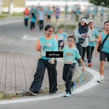Runner Photo 8326447