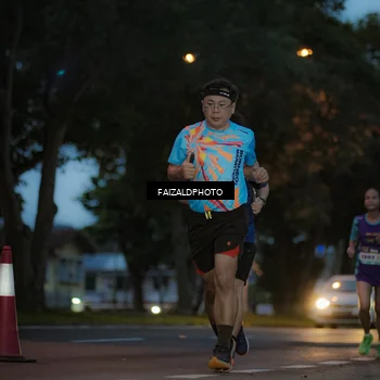 Runner Photo 8326452
