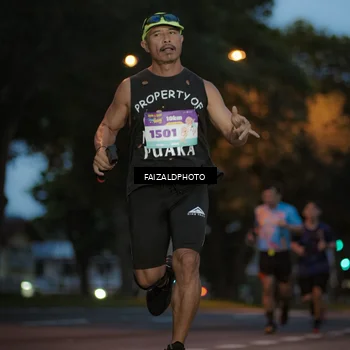 Runner Photo 8326456
