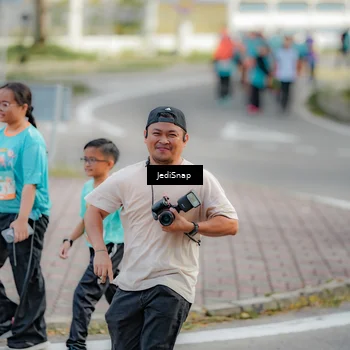 Runner Photo 8326472