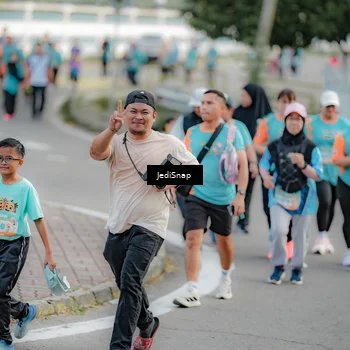 Runner Photo 8326477