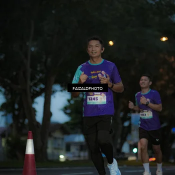 Runner Photo 8326496