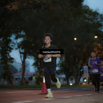 Runner Photo 8326511