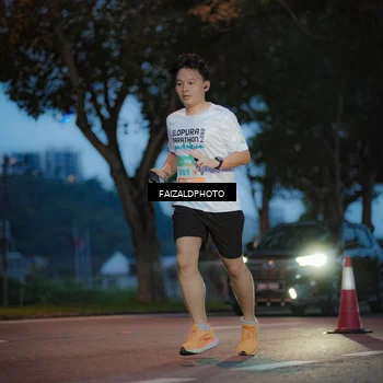 Runner Photo 8326516