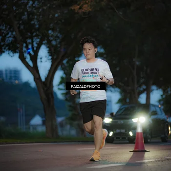 Runner Photo 8326518