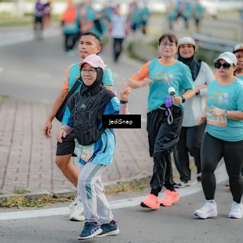 Runner Photo 8326524