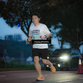 Runner Photo 8326532