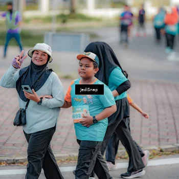 Runner Photo 8326542