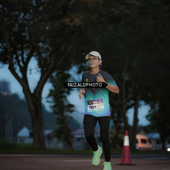Runner Photo 8326548