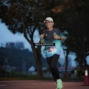 Runner Photo 8326551