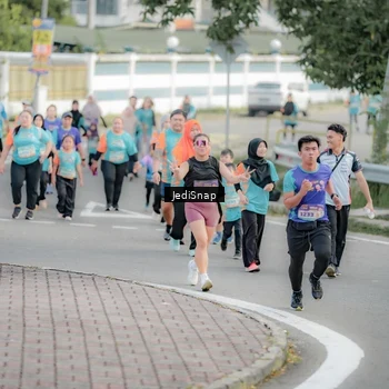 Runner Photo 8326555