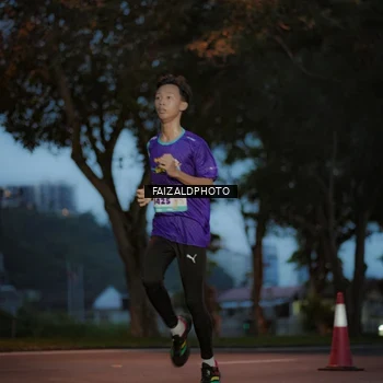 Runner Photo 8326556