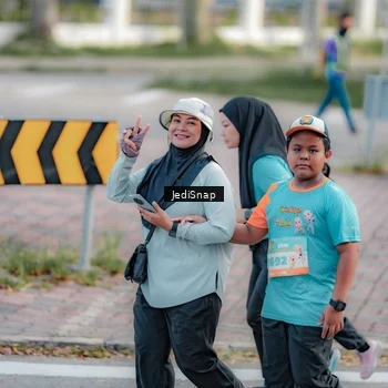 Runner Photo 8326559