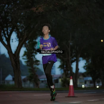 Runner Photo 8326567