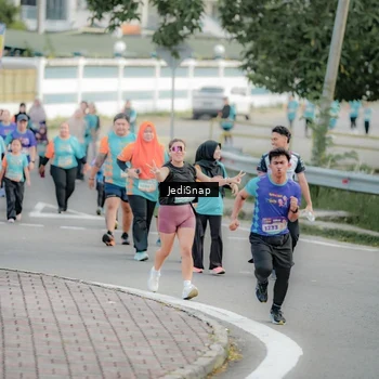 Runner Photo 8326568