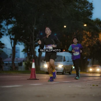 Runner Photo 8326570