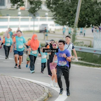 Runner Photo 8326571