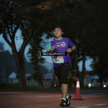 Runner Photo 8326584