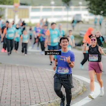 Runner Photo 8326593
