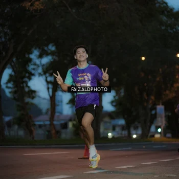Runner Photo 8326594