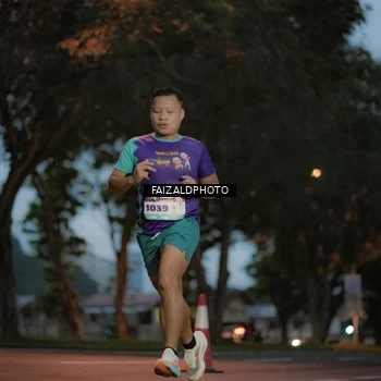Runner Photo 8326606