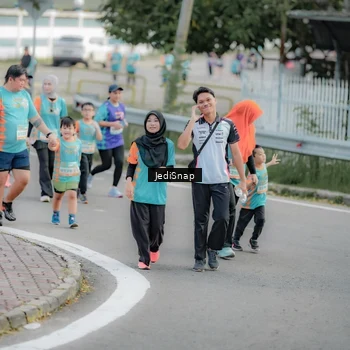 Runner Photo 8326611