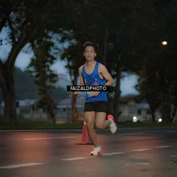 Runner Photo 8326617