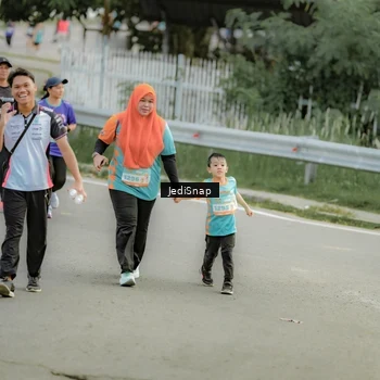 Runner Photo 8326623