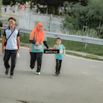 Runner Photo 8326624