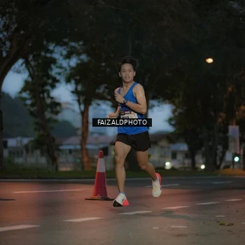 Runner Photo 8326628