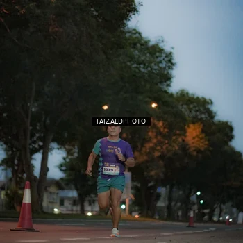 Runner Photo 8326637