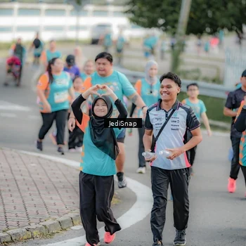 Runner Photo 8326649
