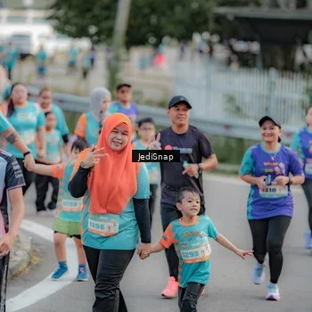 Runner Photo 8326655