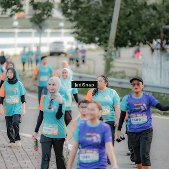 Runner Photo 8326679