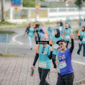 Runner Photo 8326685