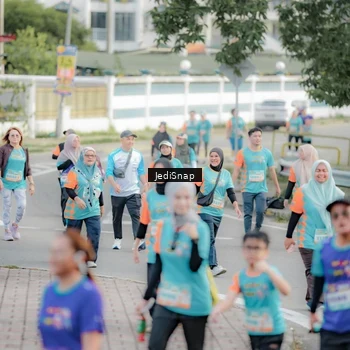 Runner Photo 8326687