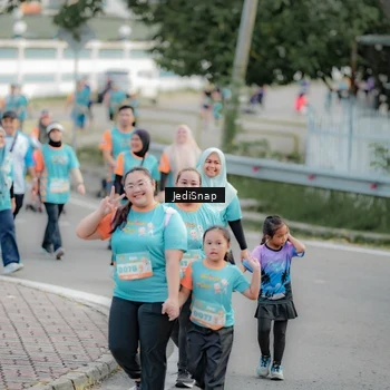 Runner Photo 8326690