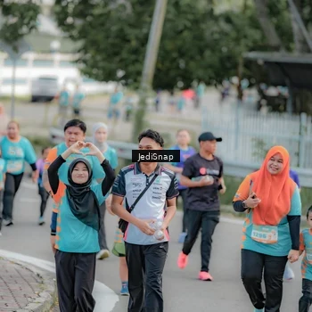 Runner Photo 8326703