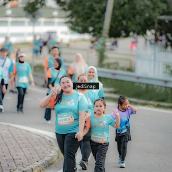 Runner Photo 8326713