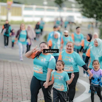Runner Photo 8326714