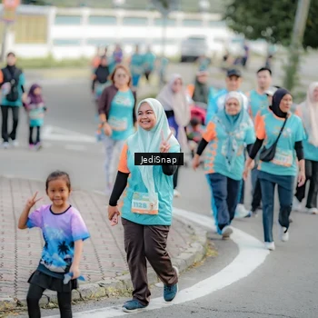 Runner Photo 8326716