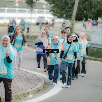 Runner Photo 8326717