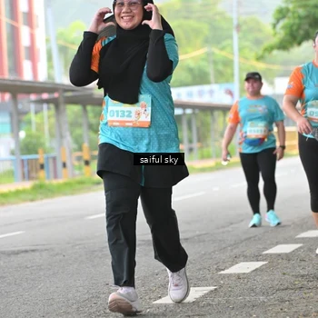 Runner Photo 8326728