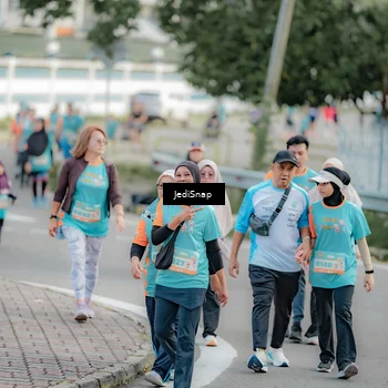 Runner Photo 8326736