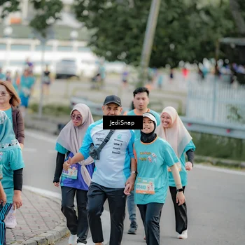 Runner Photo 8326742