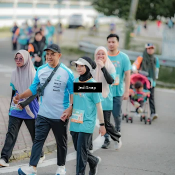 Runner Photo 8326748