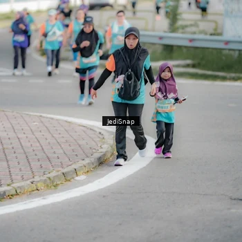 Runner Photo 8326789